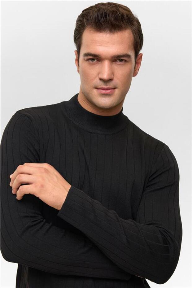 Siyah Regular Desenli Bisiklet Yaka Triko - 3