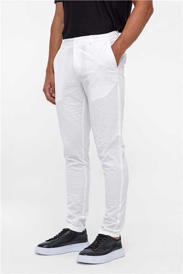 Beyaz Slim Armürlü Jogger Pantolon - 3