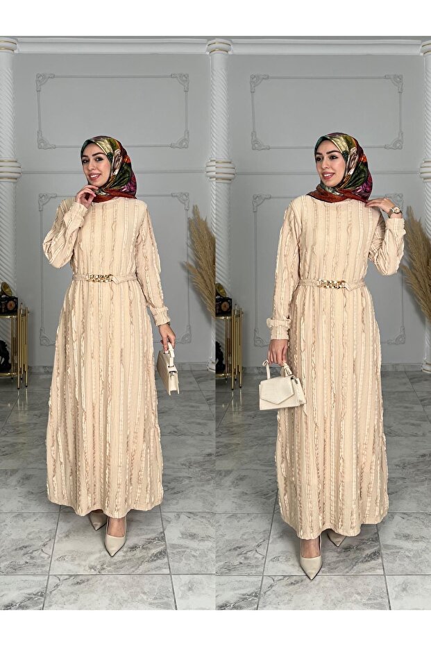 CHAIN DETAIL DRESS
