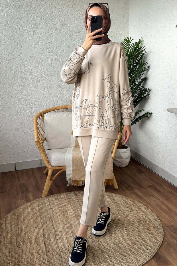 Zenne Cream Color 2-Piece Set Pantsuit, Sweat Suit, Casual Suit, Embroidered Suit