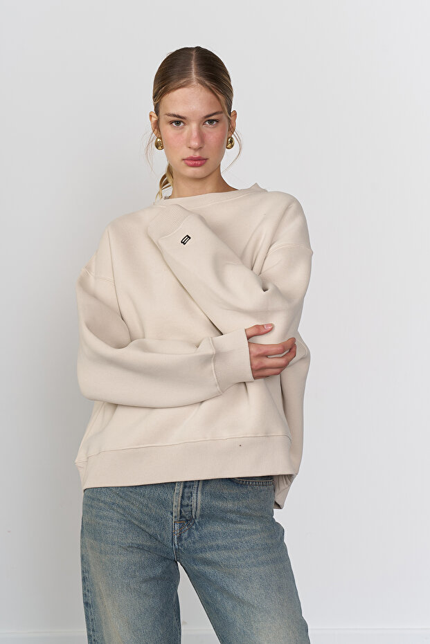 Basic Sweatshirt - 3