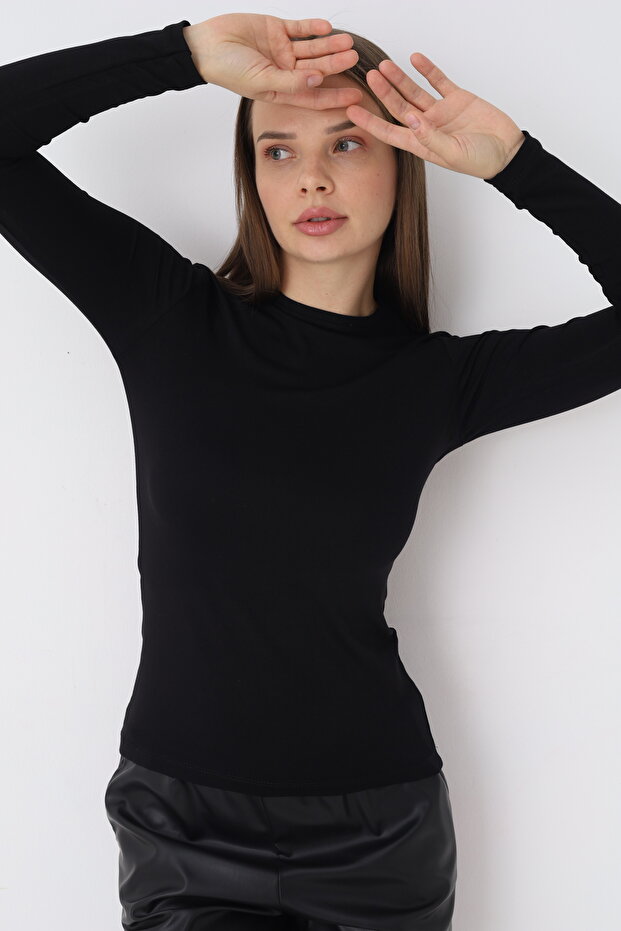 Women's Black Long Sleeve Crew Neck Body