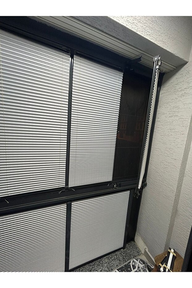 Plise Cam Balkon Perde Vidalı-Askılı - 1