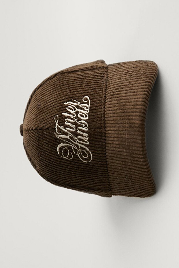 Kahverengi kadife şapka - 3