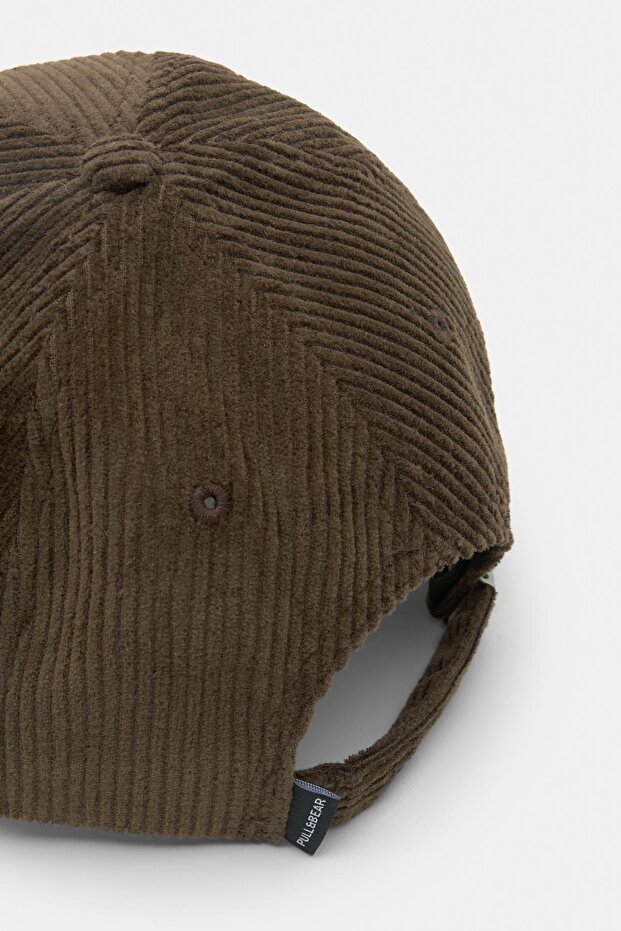 Kahverengi kadife şapka - 6