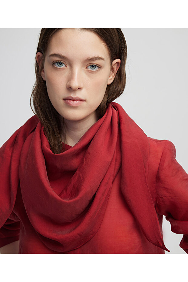 Çıkarılabilir fularlı bluz - 2