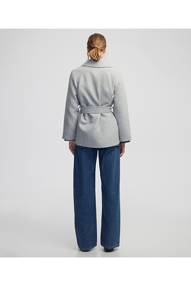 معطف بأزرار على الجهتين مصنوع من الصوف - 5