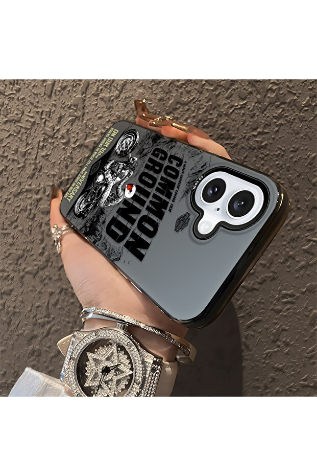 غطاء سيليكون متوافق مع آيفون 16 بحواف صلبة ومضاد للسقوط بنمط رياضي - 3