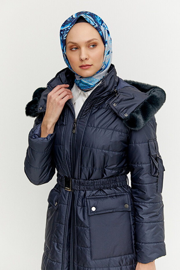 Seyyar Kapüşonlu Kapitone Kaban - 4