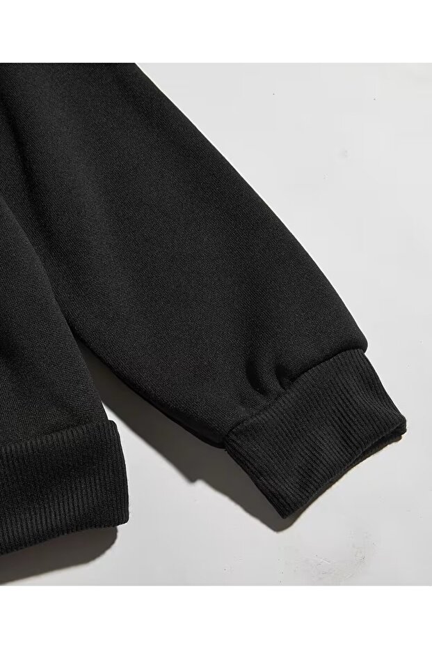 سويت شيرت بغطاء رأس بنقشة جبلية وشجرة - 5