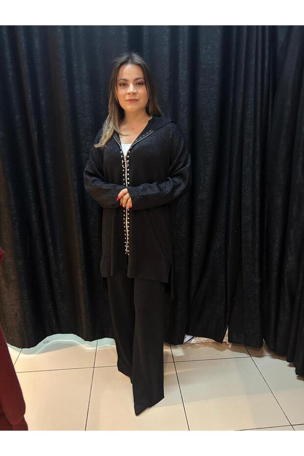 طقم تريكو بسحاب لامع