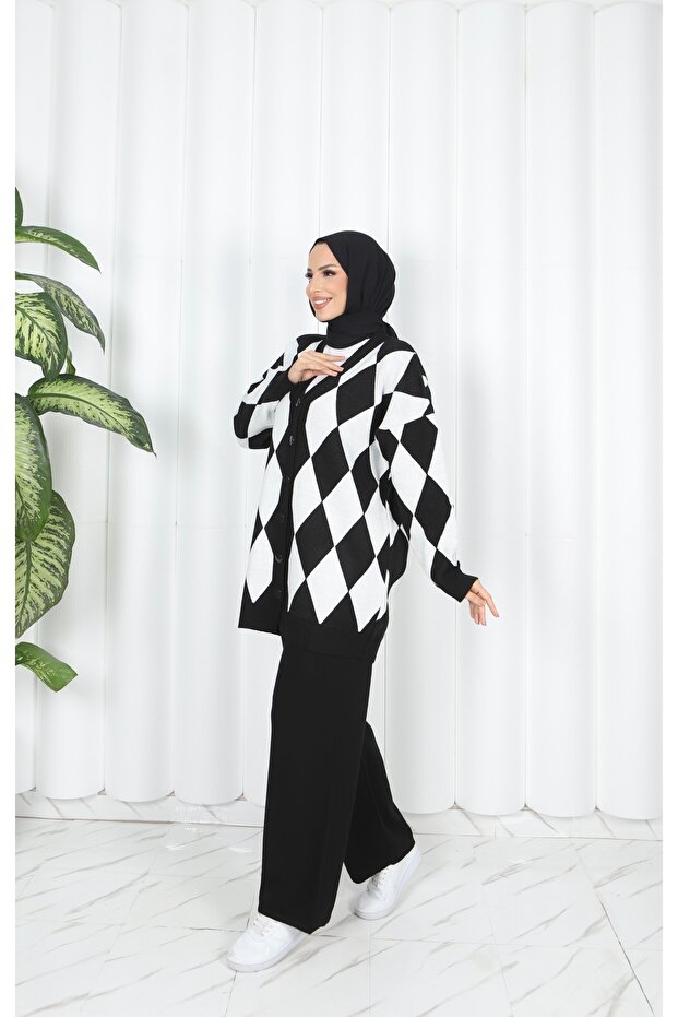 مجموعة تريكو منقوشة بالألماس - 2