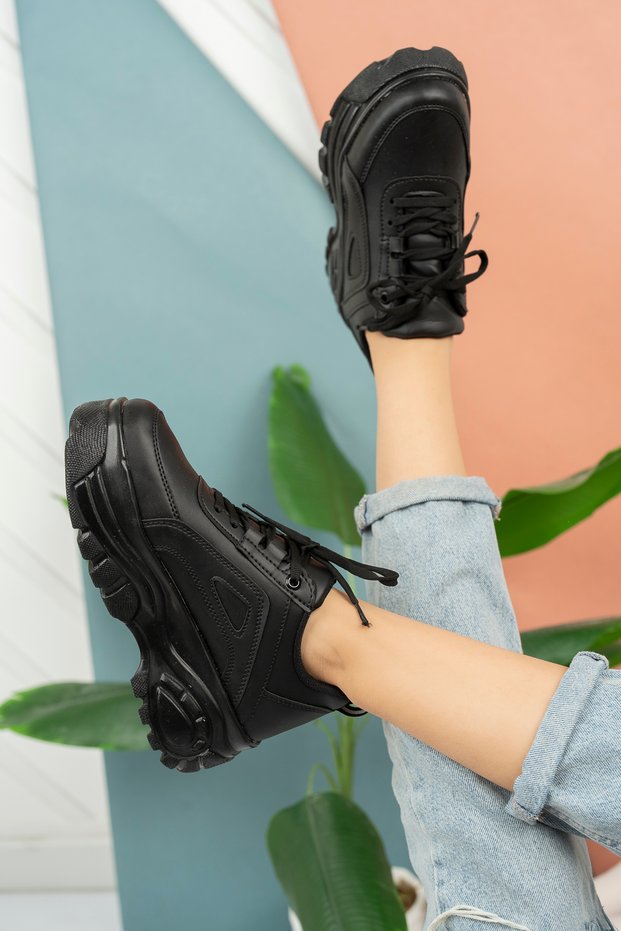 Women's Black Sneakers Casual Shoes