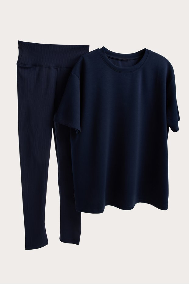 Women's Colorful Corded Fabric Leggings and Oversized Basic T-Shirt Two-Piece Set
