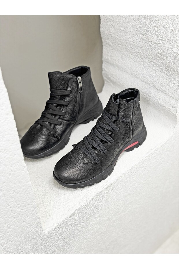 25Kb-4465 Genuine Leather Boots with Rubber Detail on the Front for Women