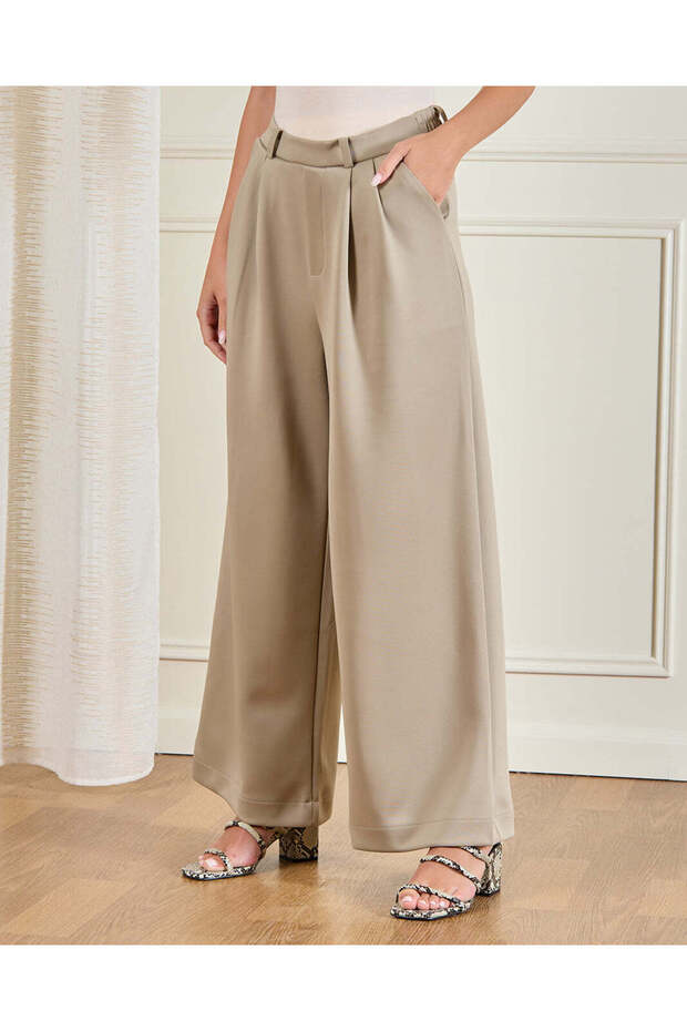 Women Green Wide Leg Trousers
