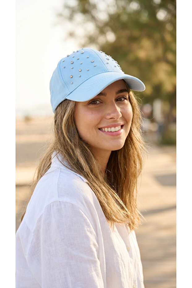 قبعة حجرية زرقاء - 1