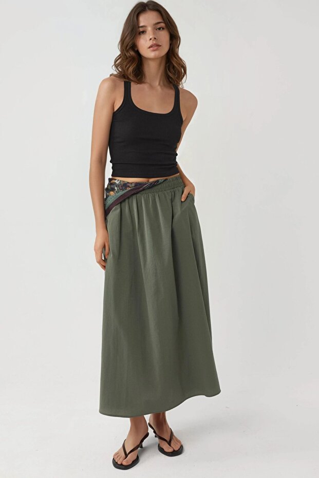 BUSEM Vücuda Oturan U Yakalı Örme Askılı Bluz - 6