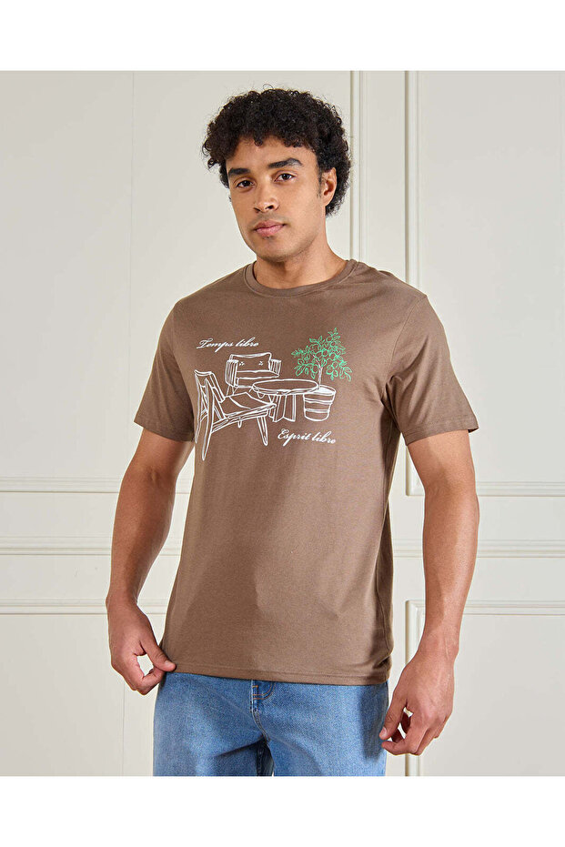 Men Brown Basic Graphic T-Shirt