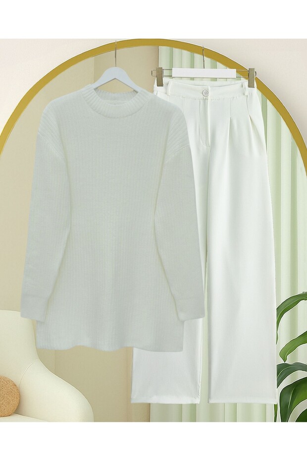 Ribbed Long Knit Sweater -White