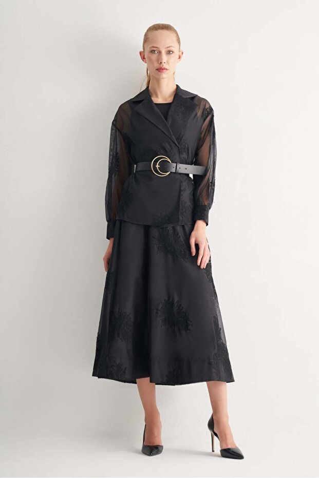 İşlemeli Kemerli Bluz - 3