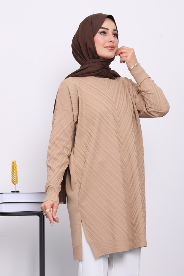 Biscuit Cold Yarn Mercerized Knitwear Tunic