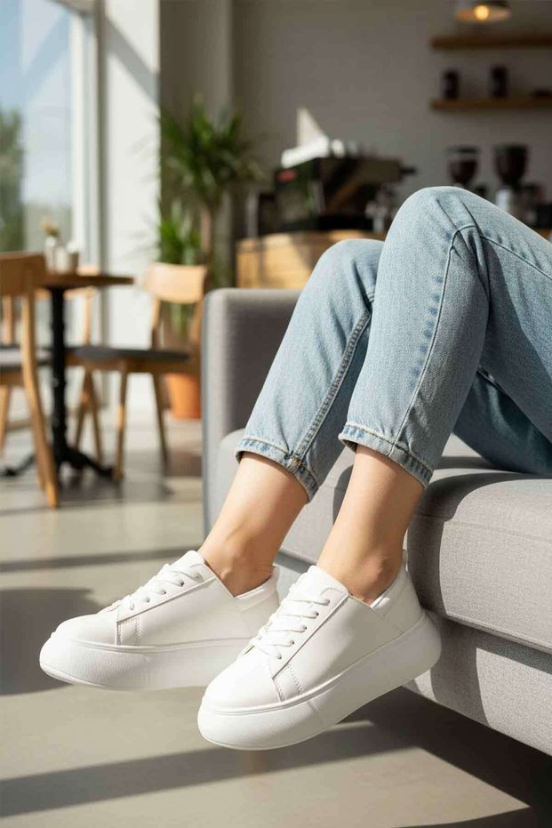 White Thick Sole Lace-Up Women's Sports Shoes Thermo Dv-03 Z