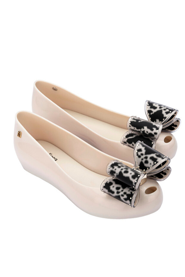 ULTRAGIRL CLASSIC BOW AD - 1