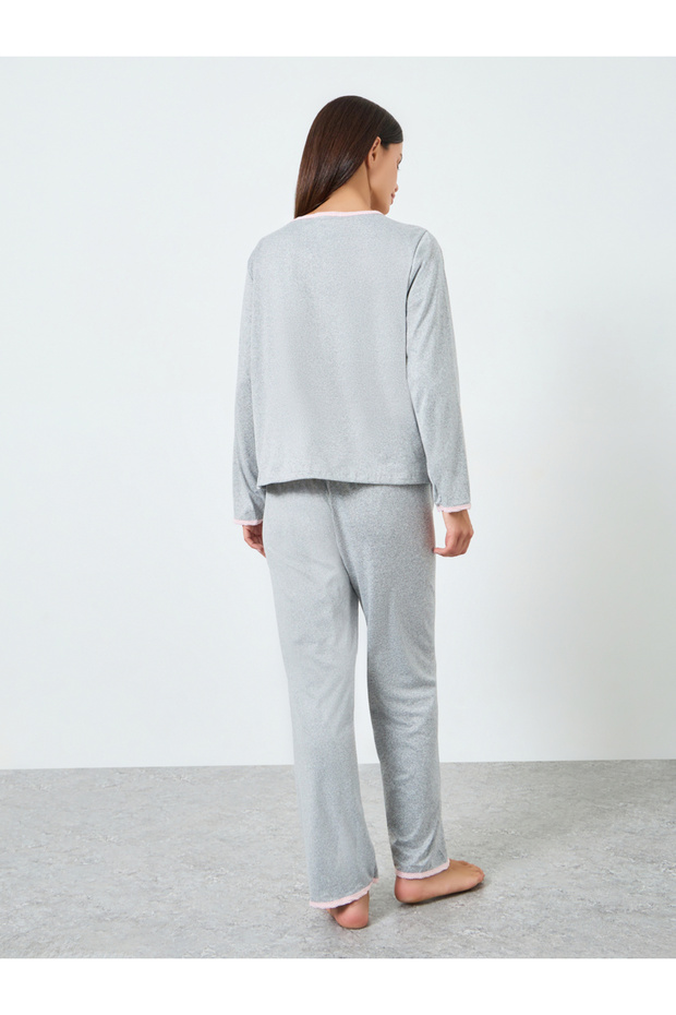 أطقم بيجاما طويلة بفتحة أمامية سادة، تتكون من بلوزة وبنطال - 5