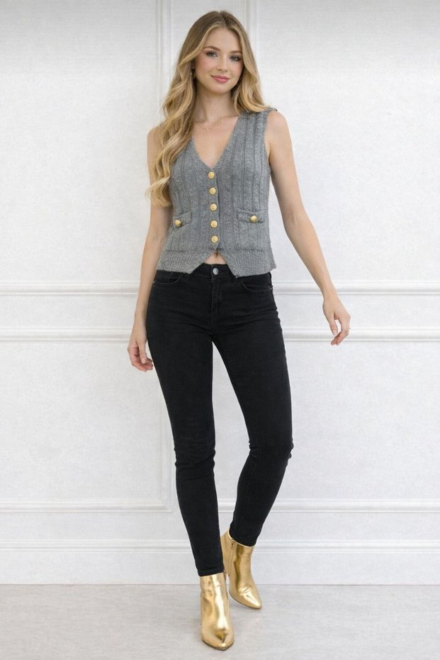 Women's Front Buttoned V-Neck Double Pocket Jacquard Comfortable Fit Knit Vest