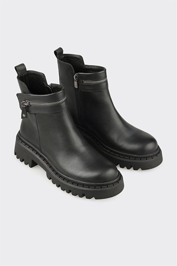 Siyah Deri Kadın Günlük Bot - 2