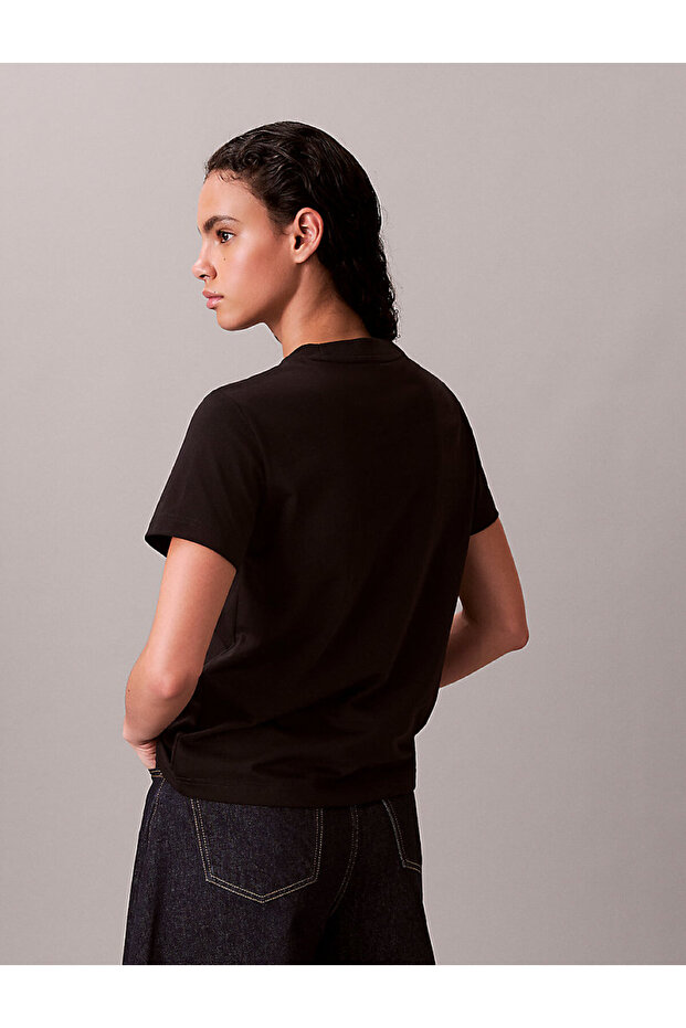 Női normál szabású, kerek nyakú, logóval hímzett, rövid ujjú fekete póló LV047E819G-UB1 - 5