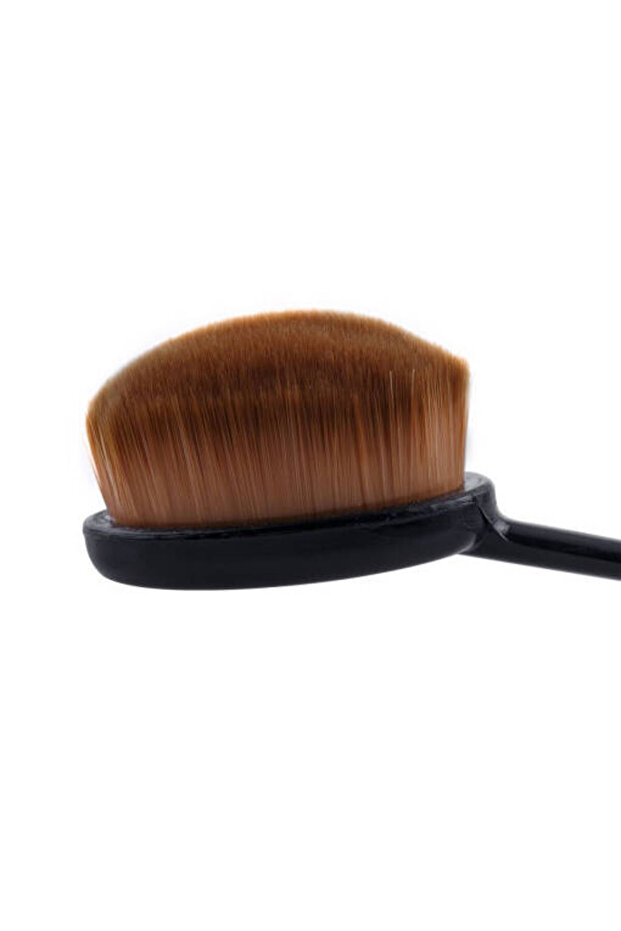 Medium Oval Makeup Brush M MASTERCLASS - LR 310 - 3