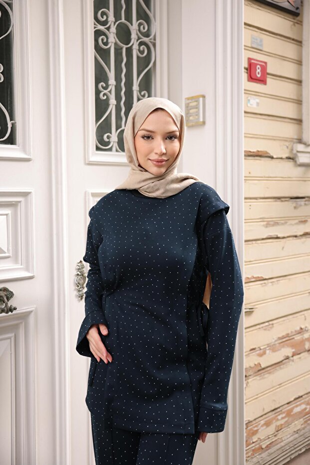 Lace Belt Detailed Stoned Double Hijab Tracksuit Set - (38-46) - 71366 - Navy Blue