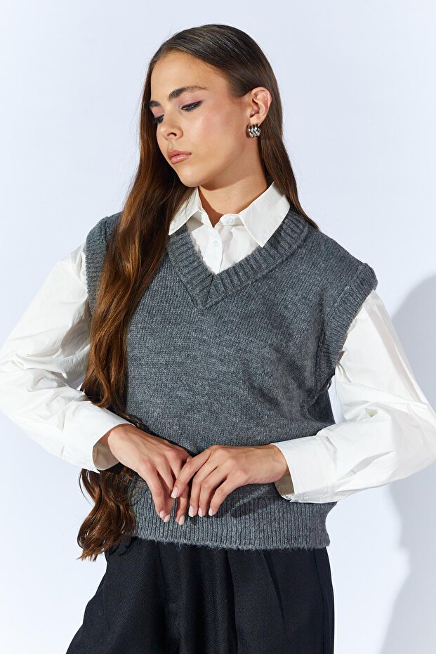 Kadın Antrasit V Yakalı Basic Süveter - 4