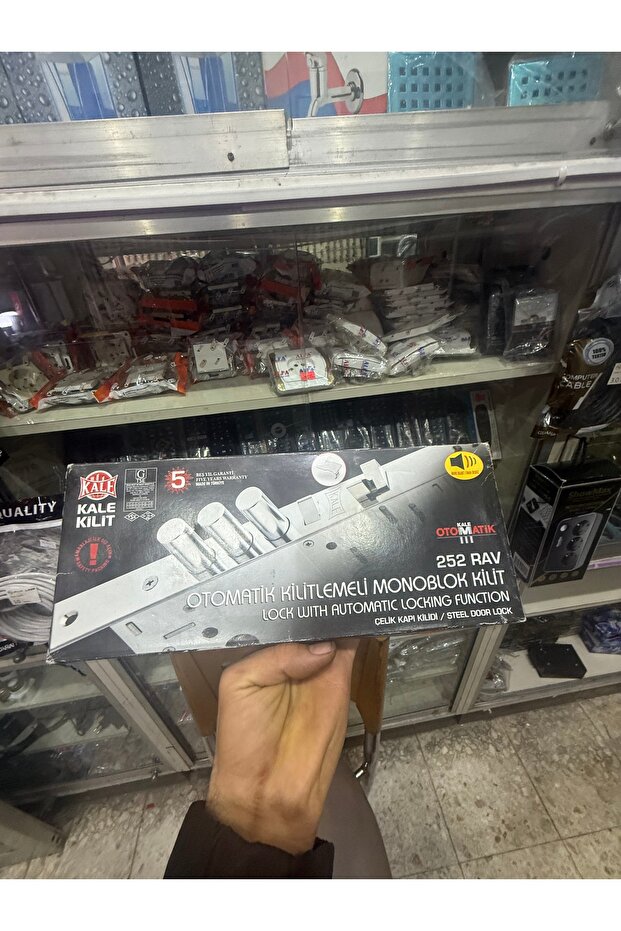 Otomatik kitlemeli monoblok