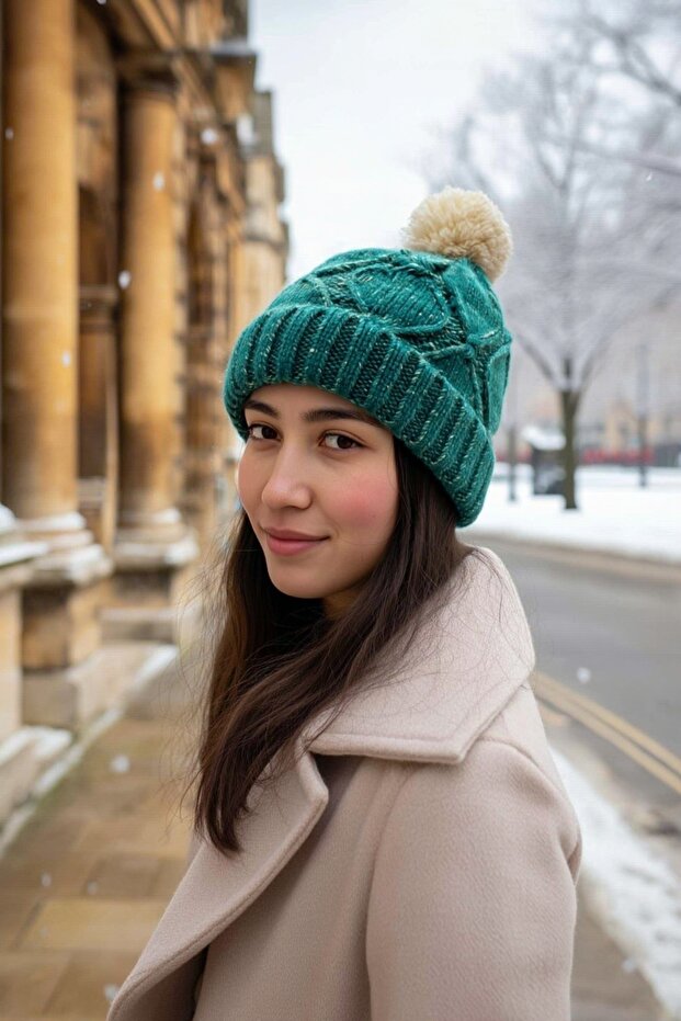Women's Soft Textured Pompom Winter Knitted Beanie