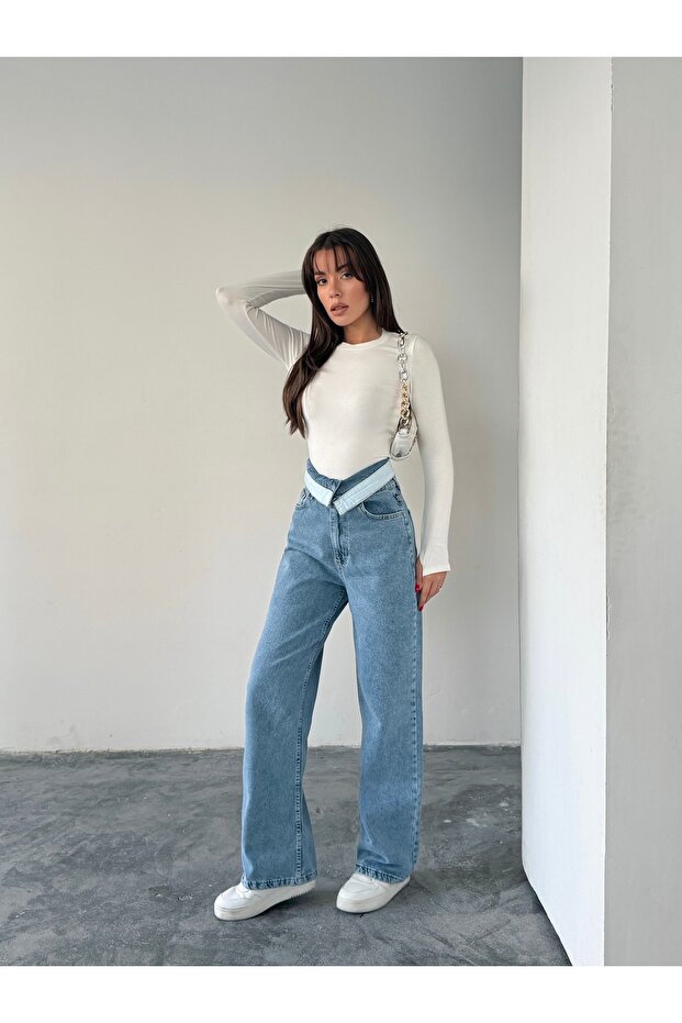 BELT COLLAR FULL FIT WIDE-LEG JEANS