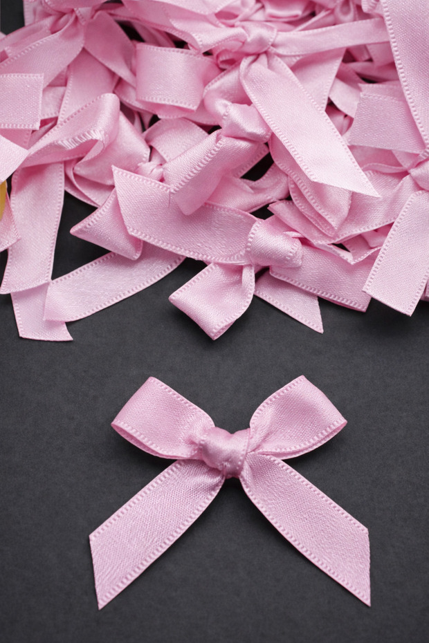 30 Pcs Gift Wrapping Bows – Polyester Decorative Bows, DIY Handicraft and Clothing Accessory