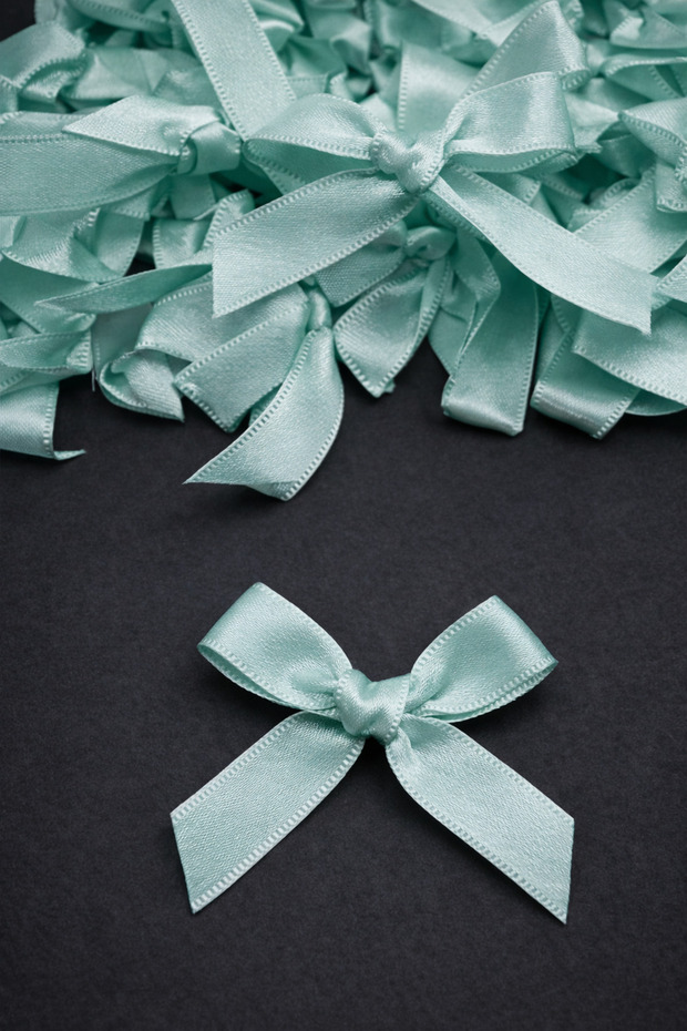 30 Pcs Gift Wrapping Bows – Polyester Decorative Bows, DIY Handicraft and Clothing Accessory