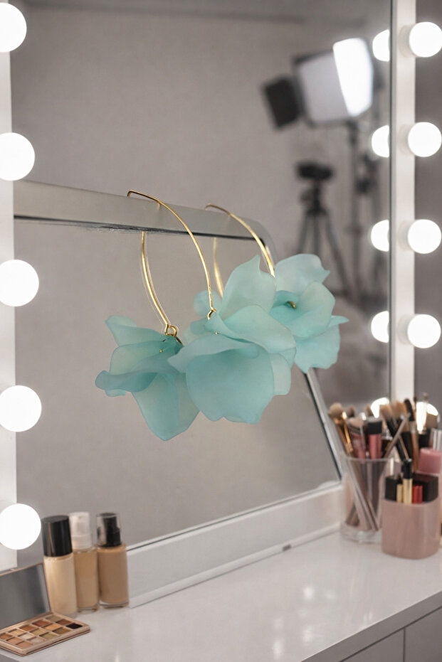 أقراط الورقة الزرقاء - 1