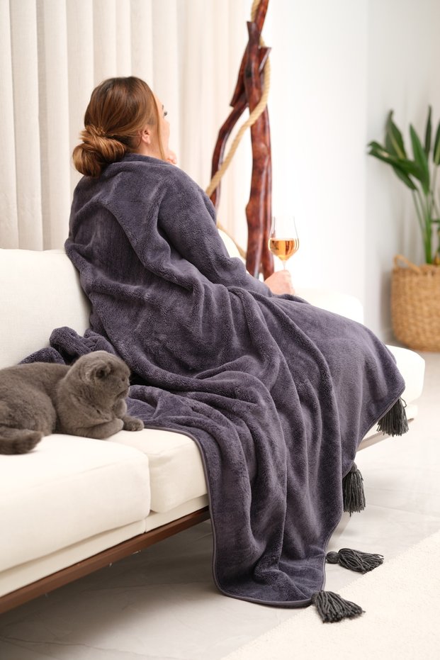 Extra Soft Wellsoft Tv Blanket with Tassels | Seat Blanket