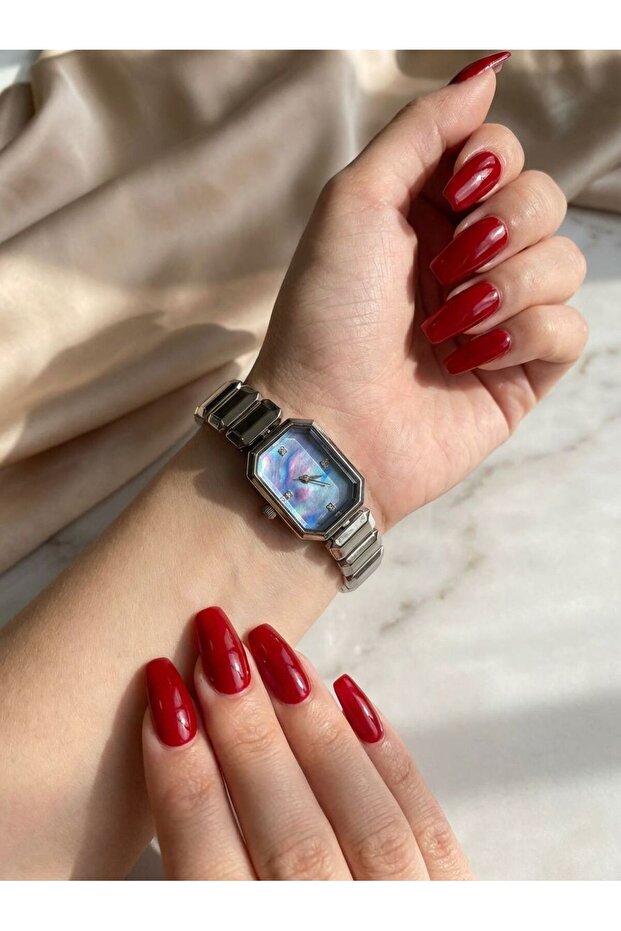 SWAROWSKİ MODEL KADIN SAATİ - 1