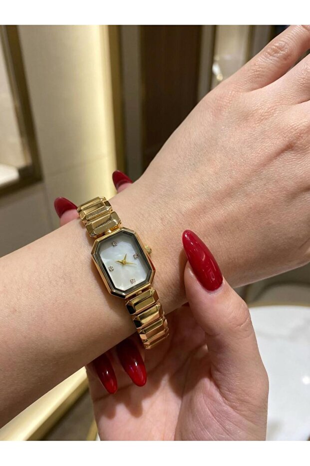 SWAROWSKİ MODEL KADIN SAATİ - 1