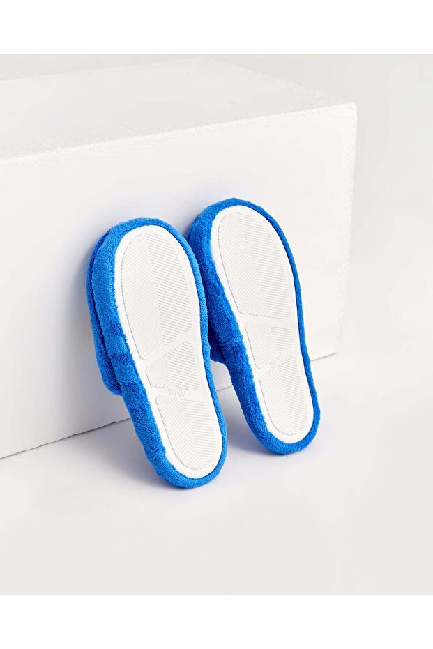 Kadın Figürlü Ev Terliği - MOMİ - 3