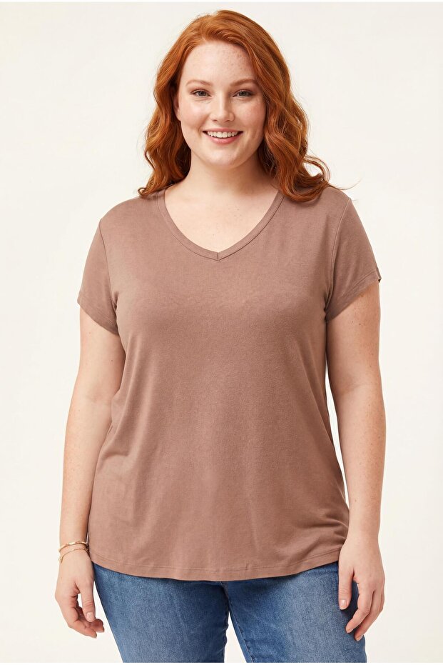 Women's Plus Size V-Neck Mink T-Shirt – Relaxed Fit, Breathable Fabric, Size Options up to 6XL