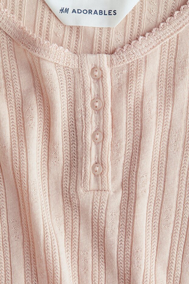 Delik Desenli Triko Üst - 2