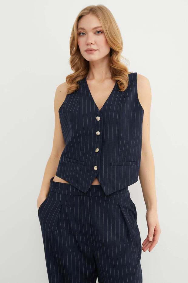 سترة مخططة بأزرار - 4