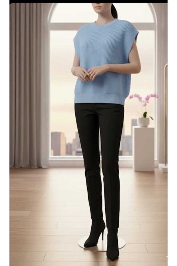 Women's Circular Neck Sweater