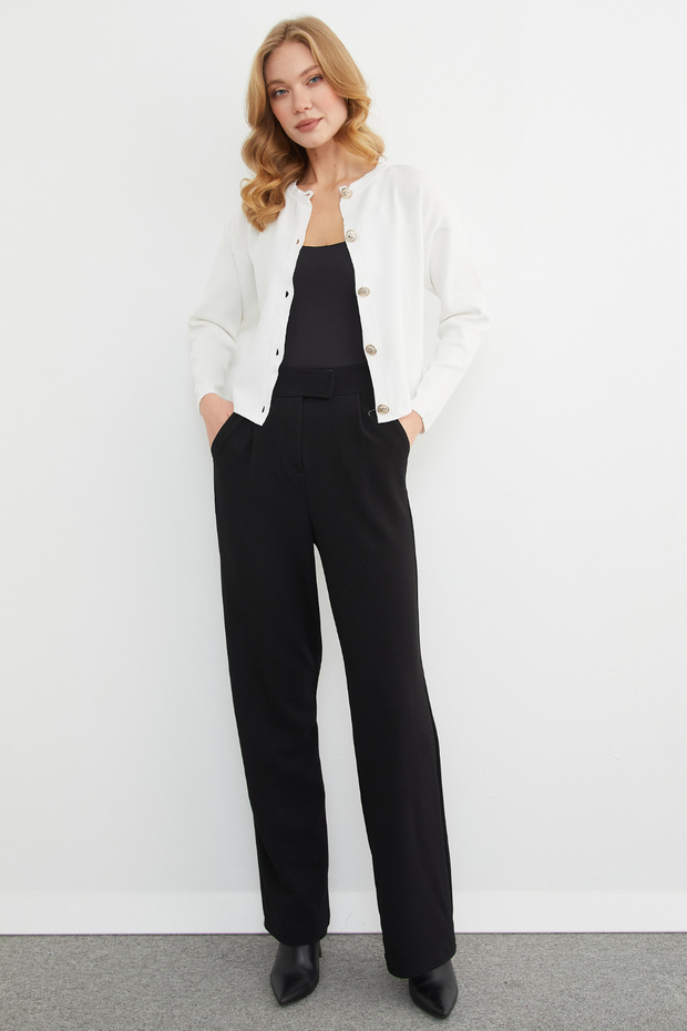 Basic Düğmeli Bisiklet Yaka Triko Hırka - 4